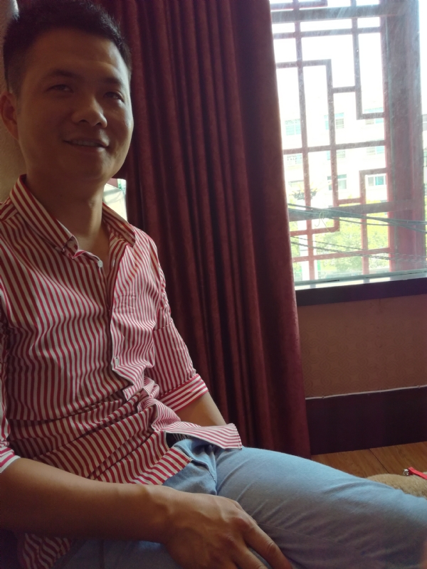 一号车手的第一张照片--岳阳闪婚服务中心